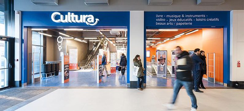 Passerelle Amenagement Magasin Cultura Cc Vill Up Paris 75